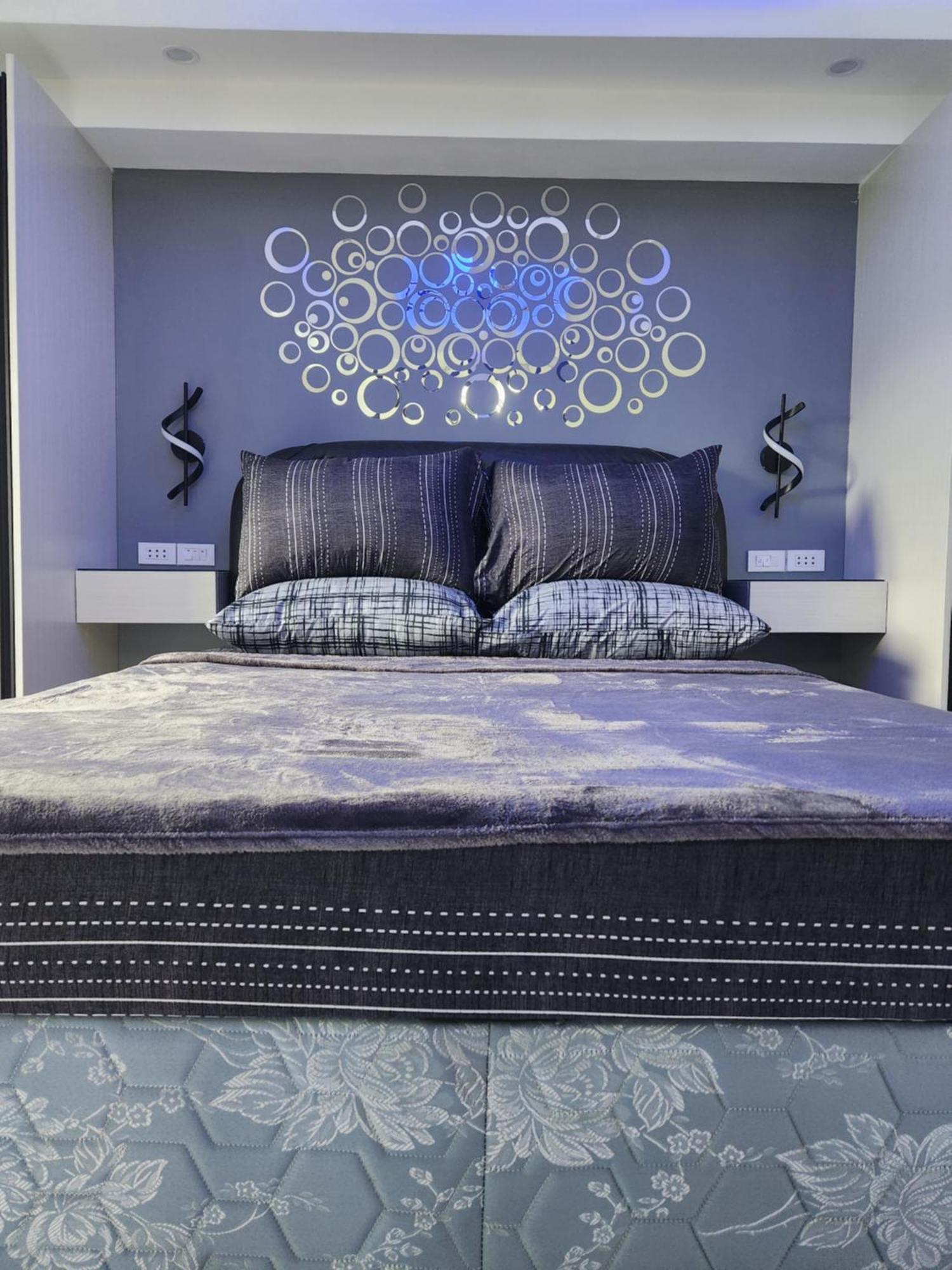 Condo Azur Suites B316 Near Airport, Netflix, Stylish, Cozy With Swimming Pool マクタン エクステリア 写真