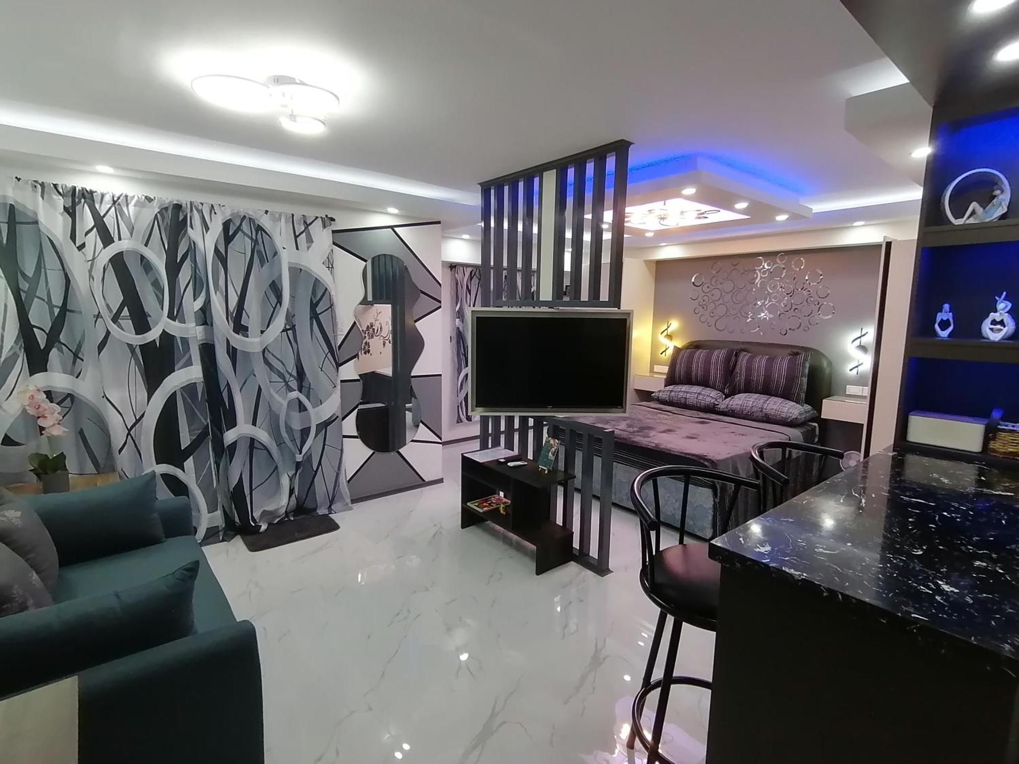 Condo Azur Suites B316 Near Airport, Netflix, Stylish, Cozy With Swimming Pool マクタン エクステリア 写真
